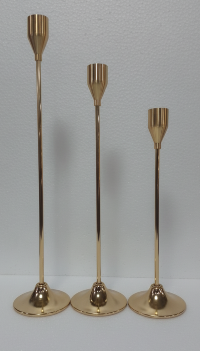 Set of three candle stand
