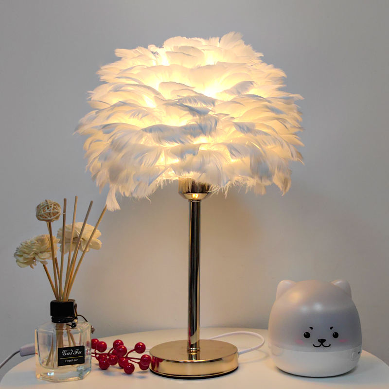 Feather Table Lamp
